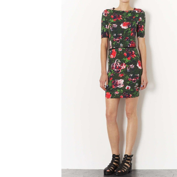 Topshop Dresses & Skirts - ❌SOLD❌ TOPSHOP Camo Floral Zipper Stretchy Dress